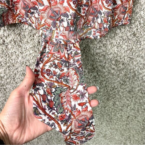 Max Studio Top Women’s Small Crepe Tie Front 3/4 Sleeve Smocked Back Paisley NWT - Picture 5 of 7